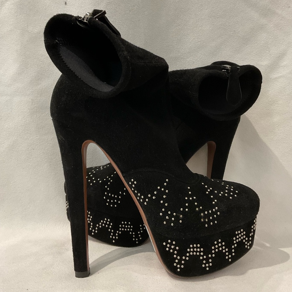 Alaia Booties